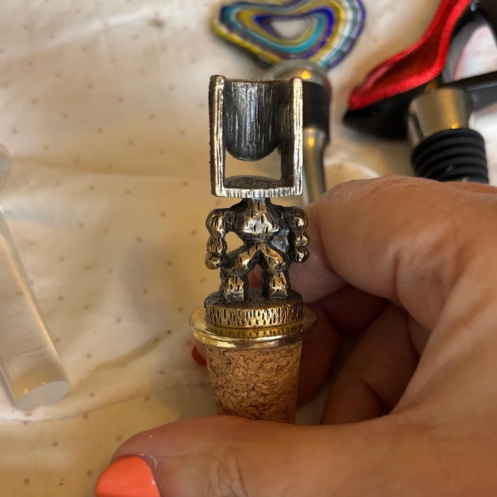 Assorted Wine Bottle Stoppers Set